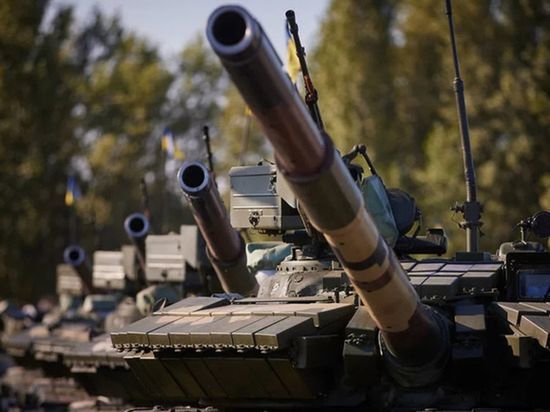Киев вновь пожаловался на нехватку оружия для контрнаступления