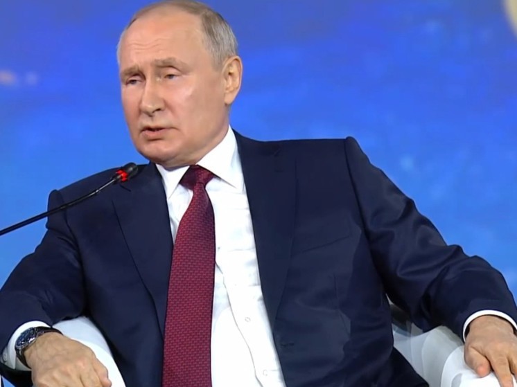 Путин заявил, что Россия не сократит запасы ядерного оружия: «Хрен им»
