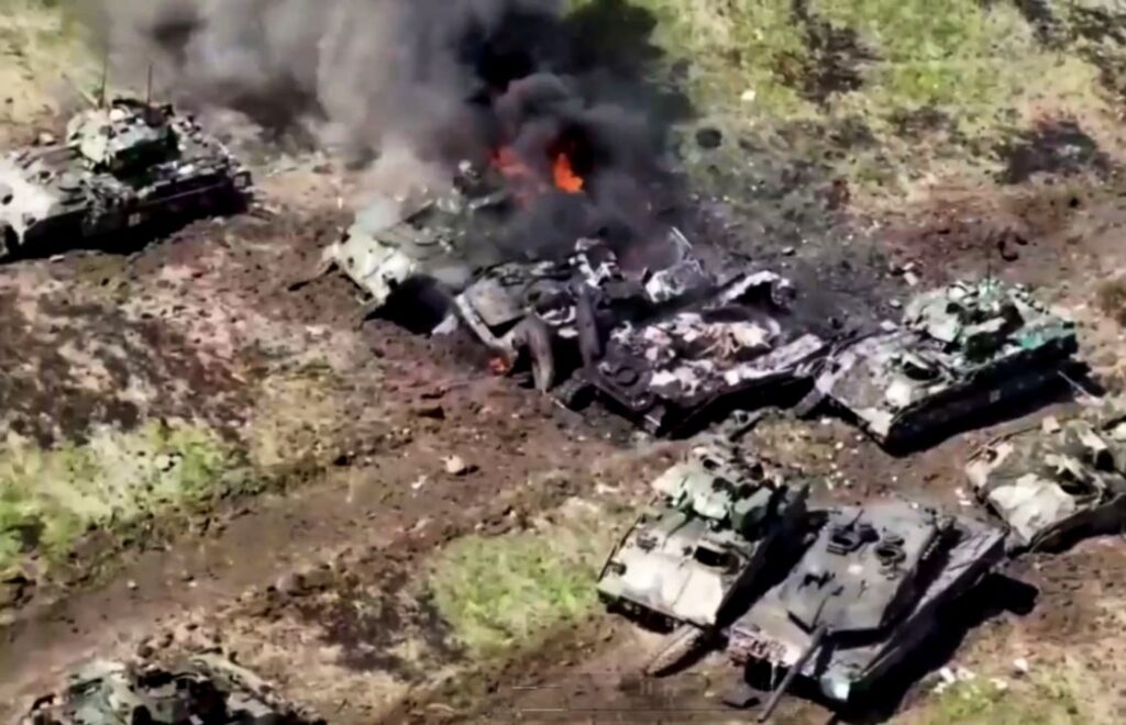 Подбитая техника ВСУ и Leopard 2